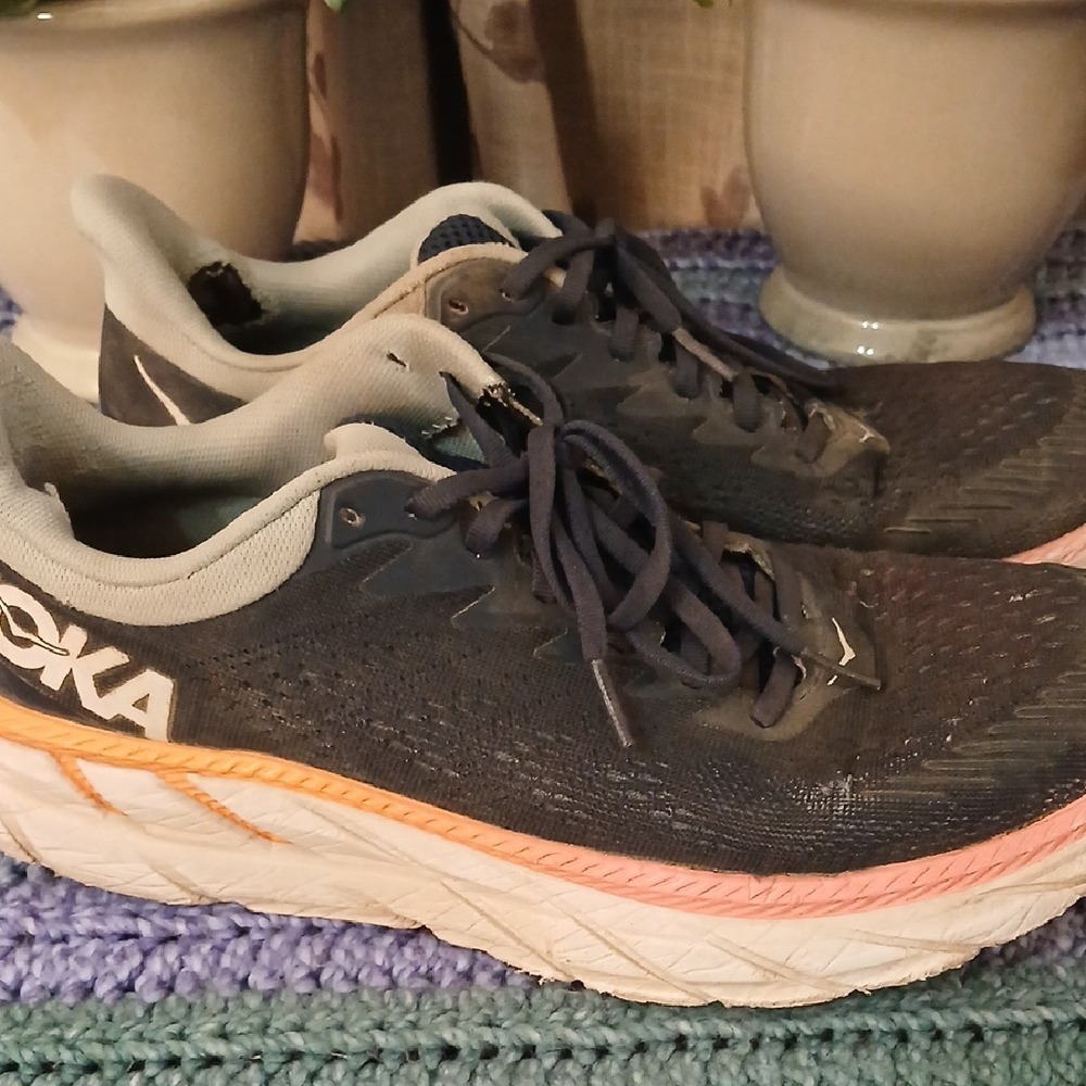 Hoka Running Shoes in Black with White and Pink Highlights 10.5 - Picture 3 of 8